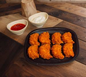 Kurkure momos [chicken]