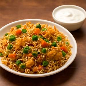 Veg Biryani with Curd [500 ml]