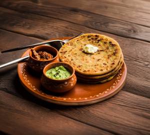 Lasooni Paneer Paratha