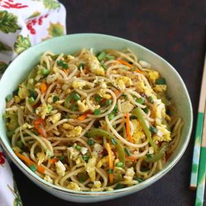 Egg Schezwan Noodles