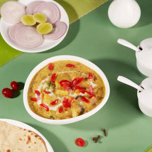 Kaju Paneer Curry