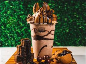 Fantasy Freek Shake