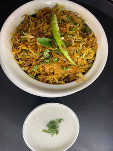 Paneer Tikka Hyderabadi Biryani