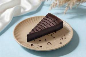 Chocolate Cheesecake Slice
