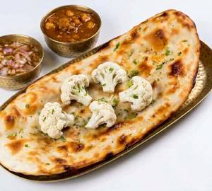 2 Gobi Kulcha with Channa Masala
