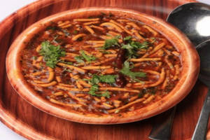 Sev Tomato