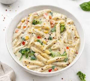 Creamy White Sauce Pasta