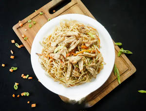 Chicken Hakka Chow Dry