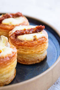 Vol Au Vent Blanc Au Poulet (chicken)