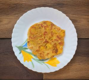 Aloo stuffed ghee tawa paratha With Pickle (1pcs)