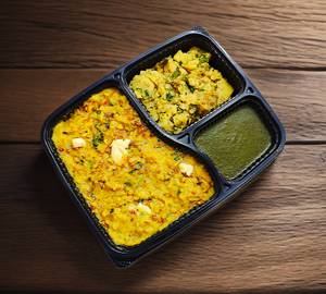 Butter garlic khichdi