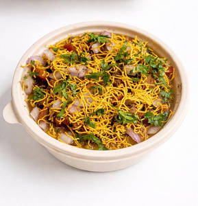 Baked Samosa Ragda Chaat - 300g