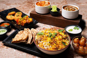 Castle's PREMIUM VEG THALI