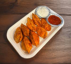 Peri peri momos [chicken]