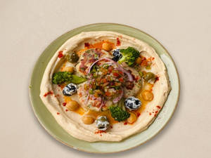 Chicken Kebabs With Hummus 400