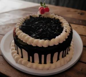 Choco Vanilla Cake [500 Grams]