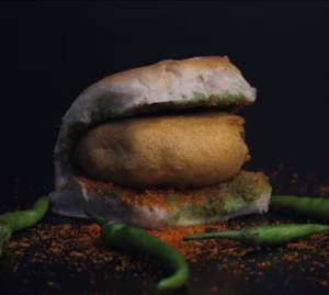Jumbo Vada Pav