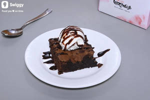 Chocolate Brownie With Icecream