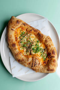 Dzurt Spl Garlic Bread