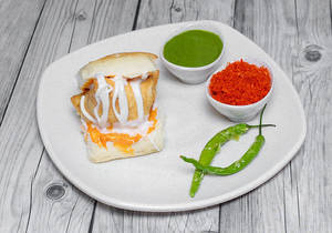 Peri-Peri Samosa Pav