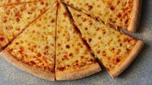 Cheese tomato pizza