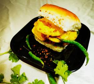 Asli Cheese Bhajiya Pav