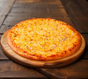 Golden corn pizza