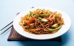 Paneer Loaded Chowmein