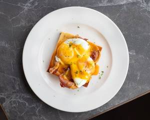 Eggs Benedict