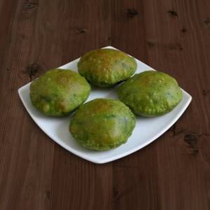 Palak Poori (6 Piece) With Chutney