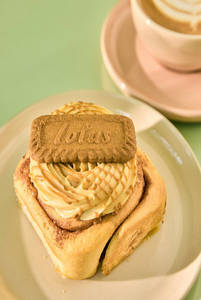 Biscoff Cinnamon Roll