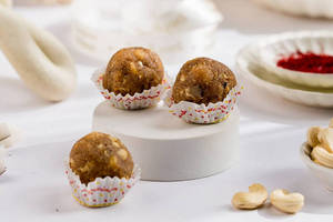 Gond Laddu