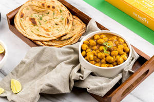 Chola With Stuff Kulcha