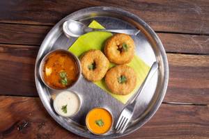Breakfast Special Vada Sambhar