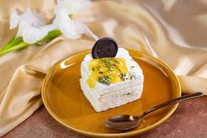 Eggless Kashmiri Pineapple Pastry