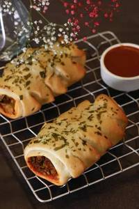 Veg Cheese Masala Bun