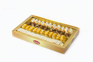 The Regal Treat Box (1 Kg)