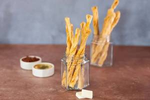 Cheese And Paprika Sticks (200 Gm)