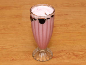 Rose milk shake