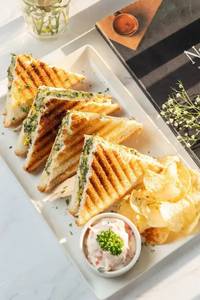 Spinach And Corn Grill Sandwich