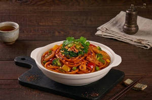 Udon Chicken Thai Peanut Sauce Noodles