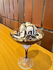 Brownie Sundae
