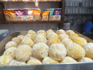 Kesar Khurmani