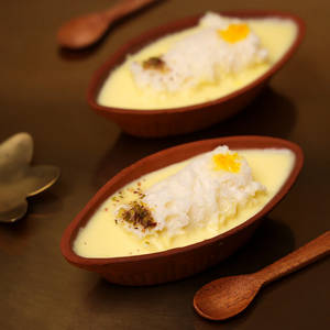 Kesar Malai Roll (per Pc.)
