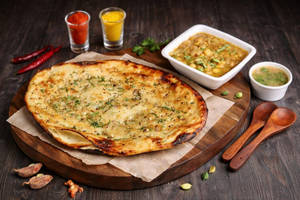 Amritsari Garlic Kulcha Meal