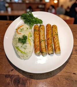 char grilled chicken sausages ( mashed potato)