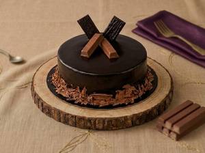Chocolate Kit Kat Small Cakes