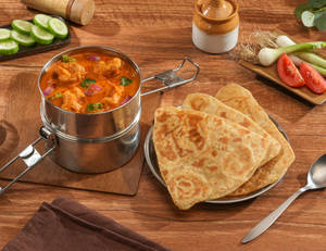 Chicken Tikka Curry - PARATHA Meal