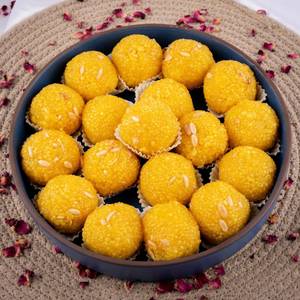 Kanpuri Kesar Laddu