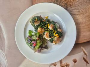 Kale, Spinach & Prawn Toast